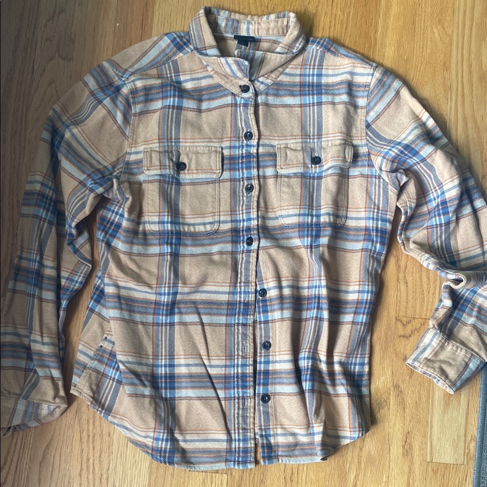 Patagonia Tan and Blue Button Down Plain Flannel Shirt
